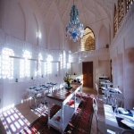 سنتی منوچهری