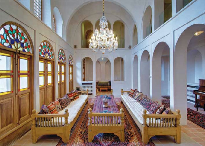 سنتی منوچهری