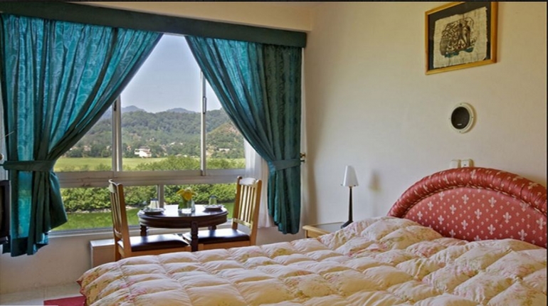 اسپیناس آستارا